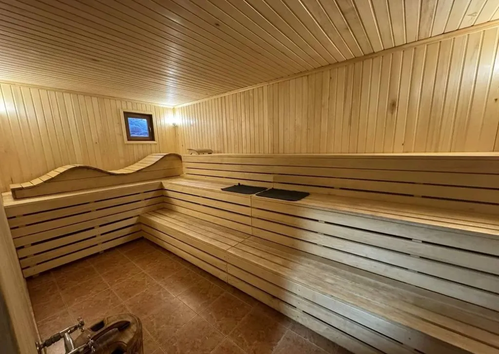 Коттедж на берегу Суходольского озера