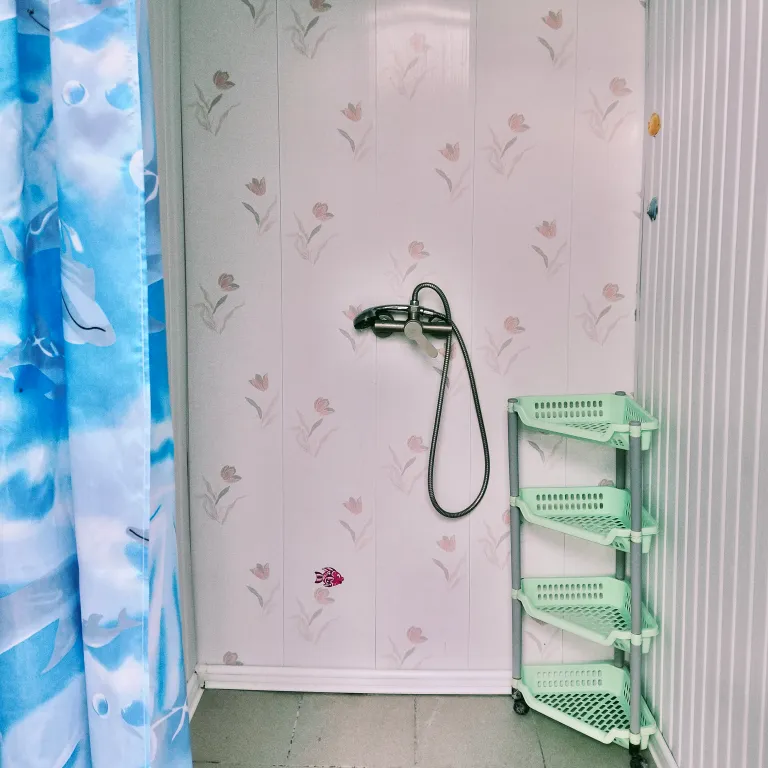 Уютная комната у моря