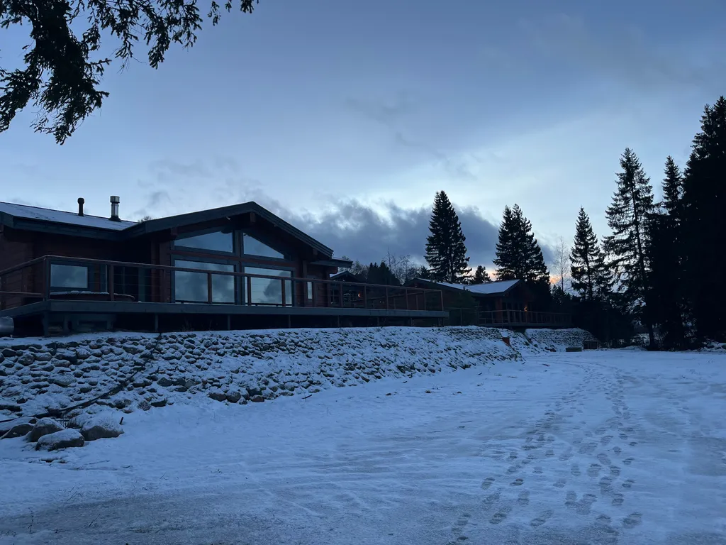 Luxury: Дом на озере с тремя спальнями, сауна и горячая купель