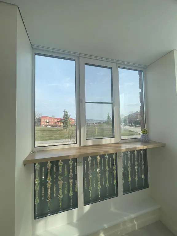 Апартаменты с видом на центральную площадь и Свиягу