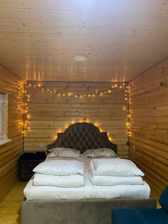 Уютный домик в сосновом лесу