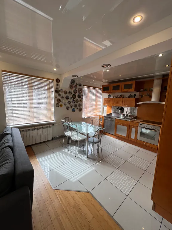 Просторная квартира в центре в 10 минутах до старого города