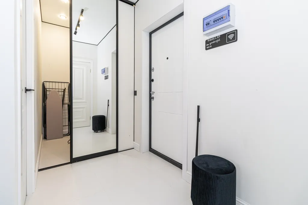 Квартира Светлая квартира с дизайнерским ремонтом Алисой и качелями в спальне — Краснодар