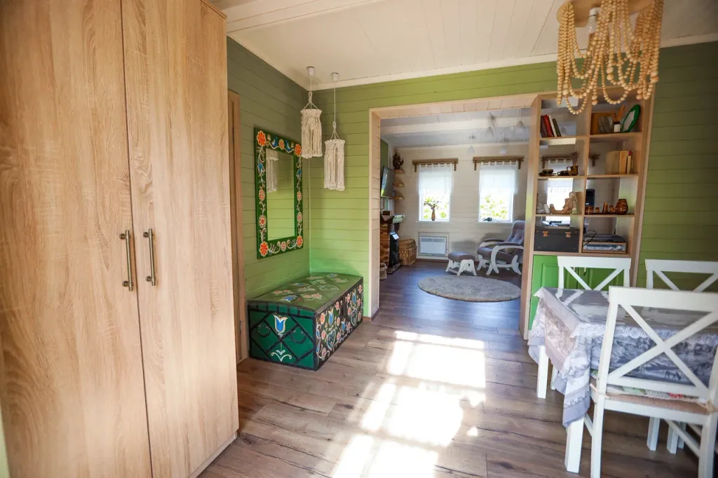 Дом прекрасной Ажурницы, Плес