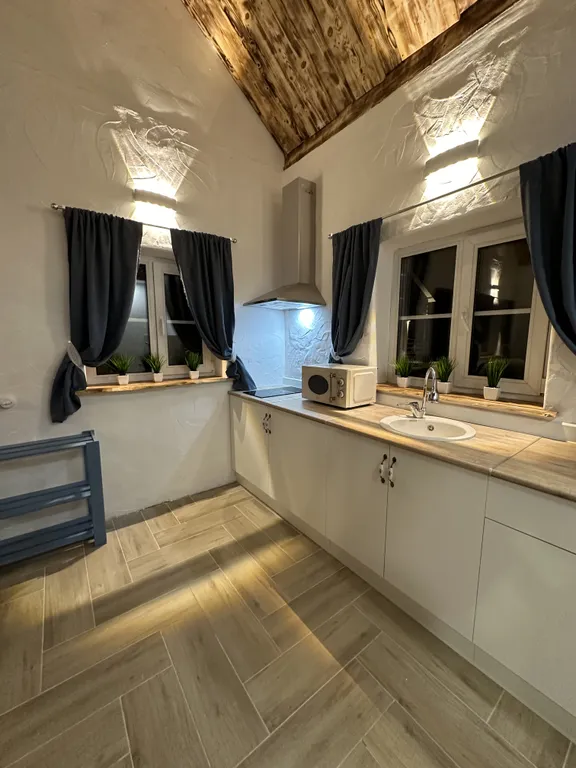 Дом с банным чаном и печью-лежанкой в горах