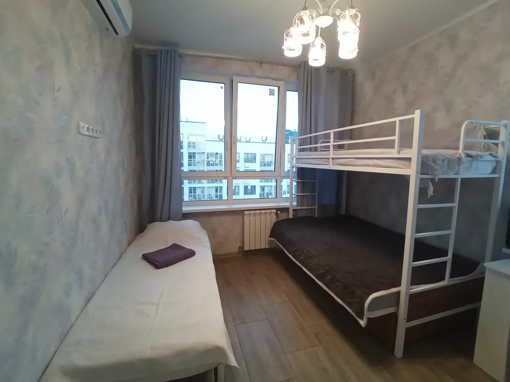 Свежая двушка в шаге от метро