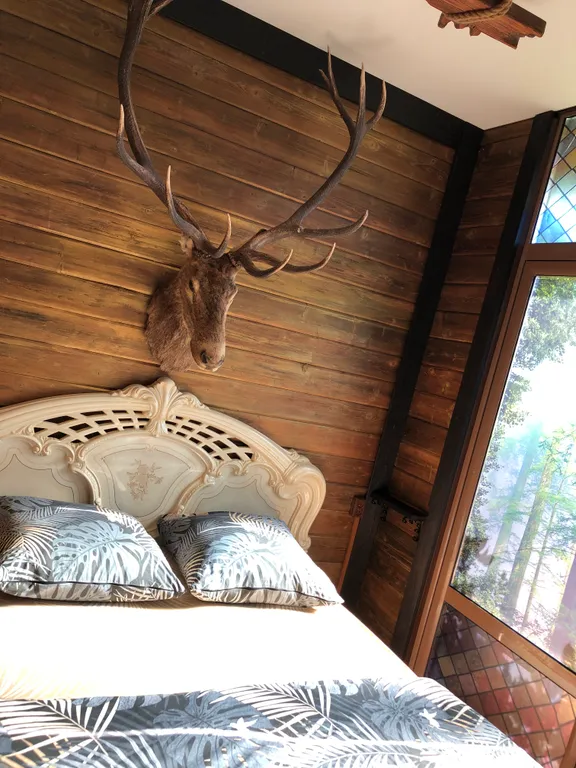 Дом Шилтон Виладж с бассейном, баней и джакузи