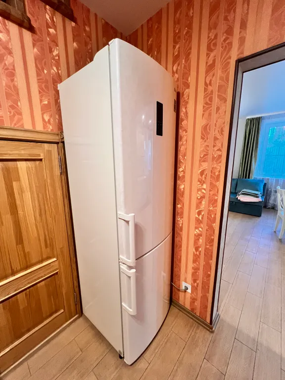 Евротрешка в таунхаусе с лужайкой и зоной барбекю