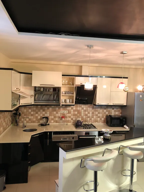 Квартира с видом на море, на берегу моря