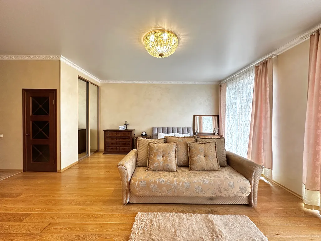 Квартира с кондиционером в пригороде у моря