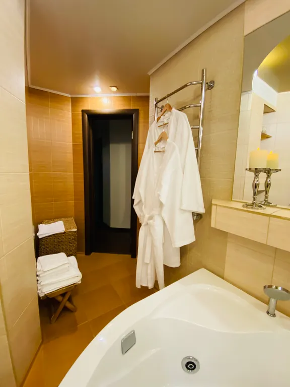 Центр города в 5 минутах езды, размещение 12 чел, кондиционер, сауна