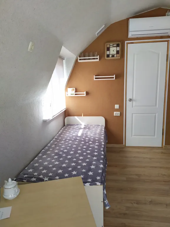 Уютный загородный дом в тихом месте