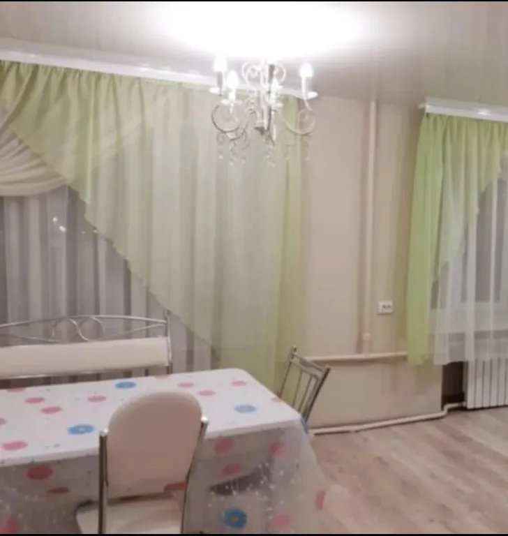 Комфортабельная трехкомнатная квартира в центре Норильска