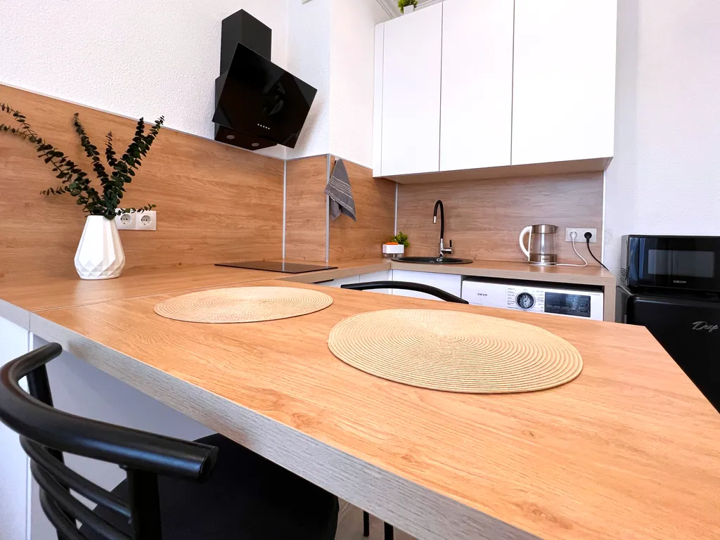 Квартира Уютная студия с удобным выездом на трассу М10 — аренда посуточно в Тверь