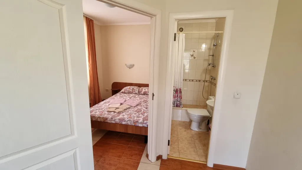 №1 двухкомнатный номер на 4-х человек