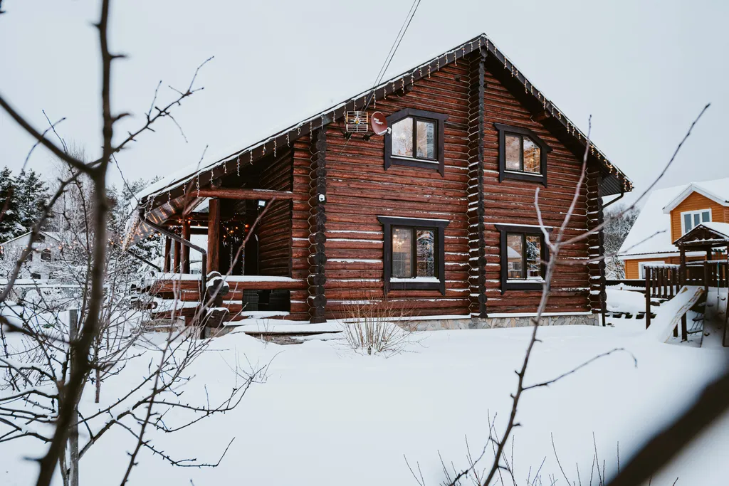Загородный дом в окружении леса Grovehause