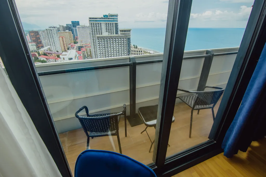 Апартамент с видом на море, на первой линии