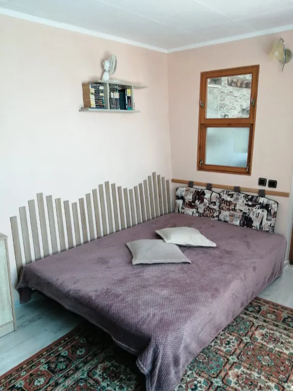 Уютный домик с собственным двором и видом на море, душ и туалет в доме