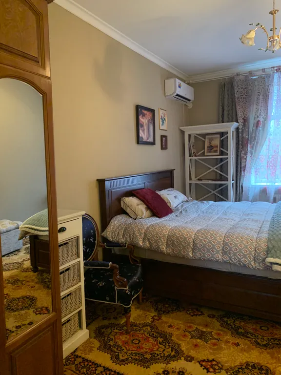 Уютная классика на картинной галерее