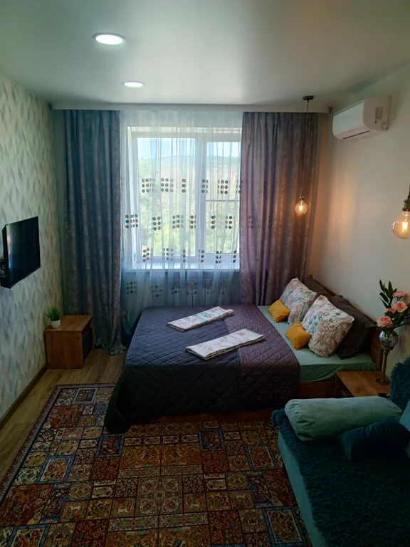 Квартира с видом на горы в 5 минутах до аэропорта и Экспоцентра