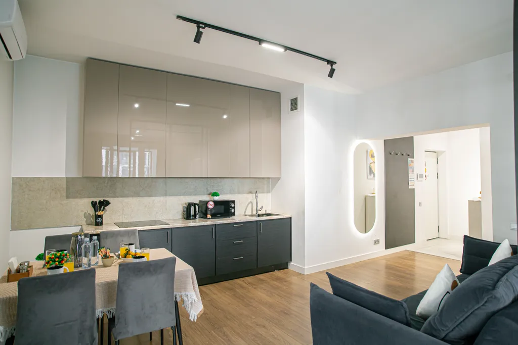 Бизнес-апартаменты с двумя кроватями рядом с ТРЦ MEGA