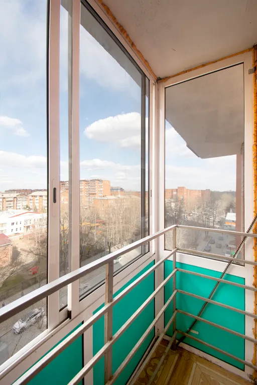 2х комнатная квартира с раздельной кухней недалёко от центра города