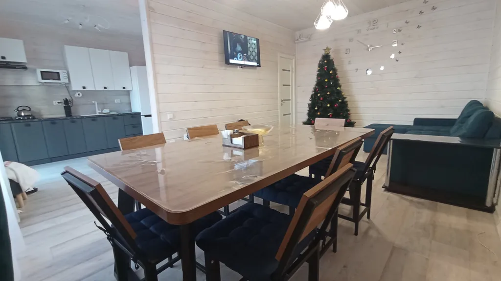 Уютный новый коттедж с видом на море