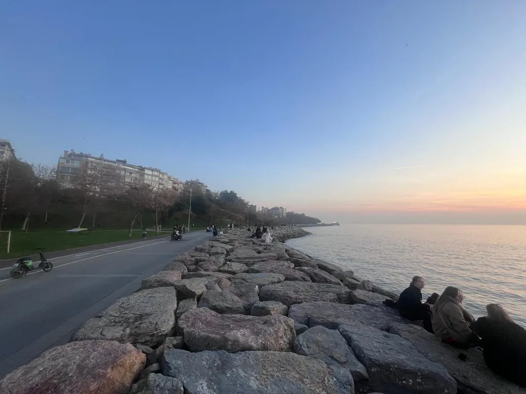 Современная 3-ая комнатная квартира в самом центре Стамбула