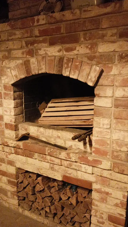 Дом с баней и бассейном