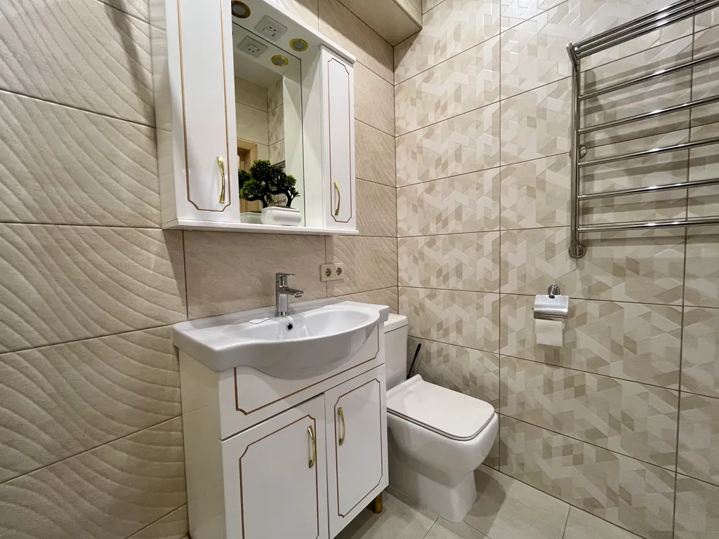 Квартира у моря с выделенной спальней и отдельной кухней