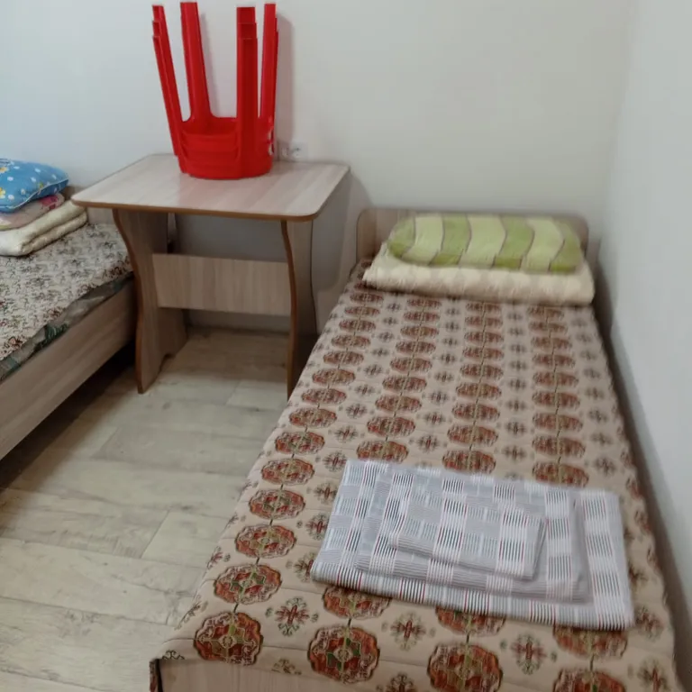 Уютный номер на двоих со своим санузлом рядом с озером