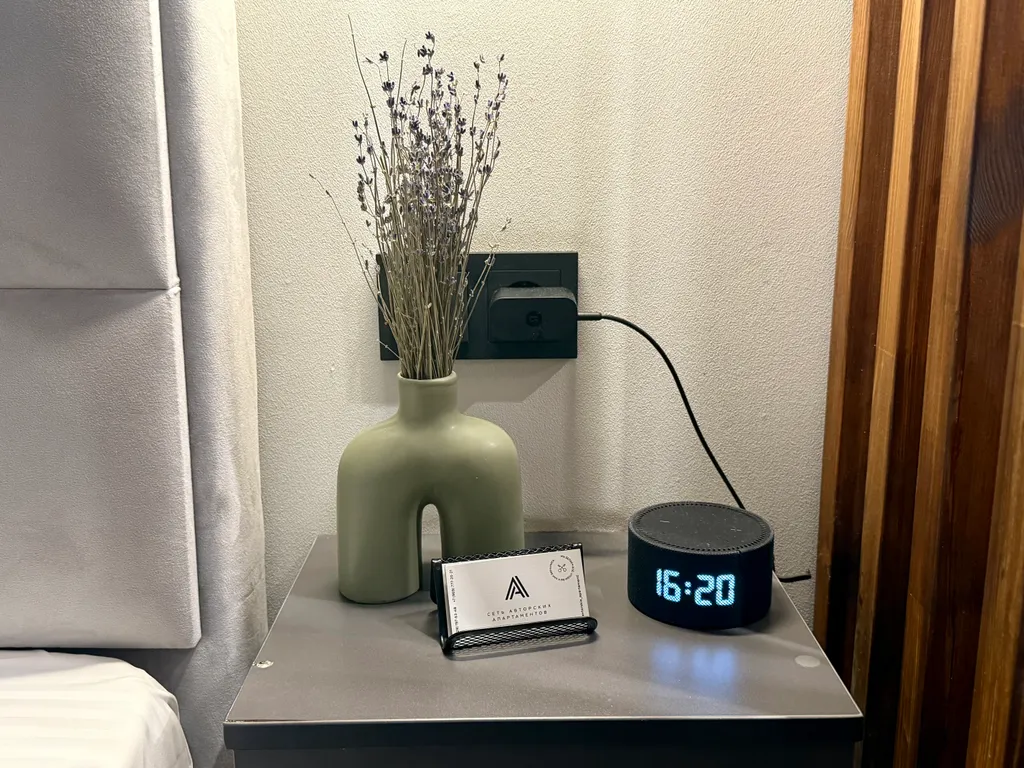 Дизайнерская студия с видом на реку