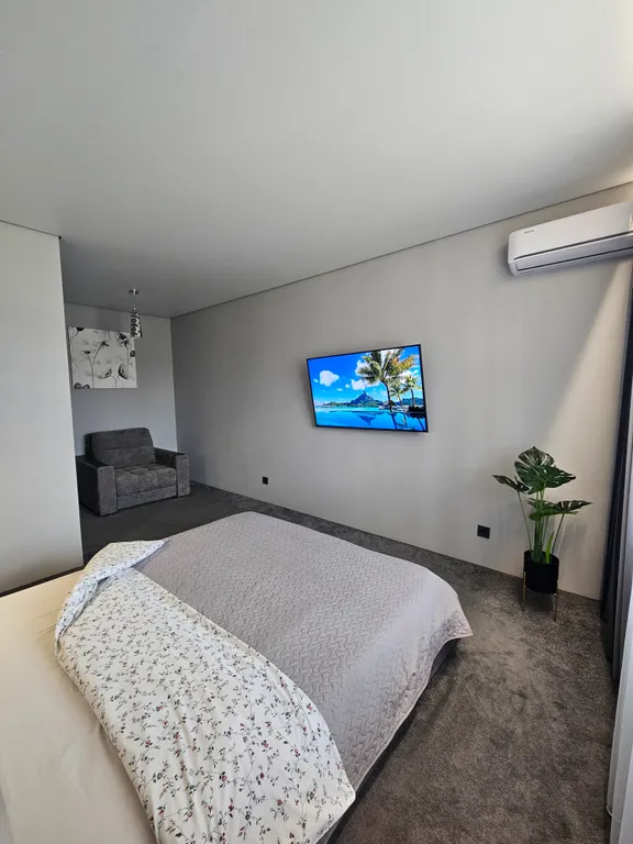 Квартира с видом на Кремль