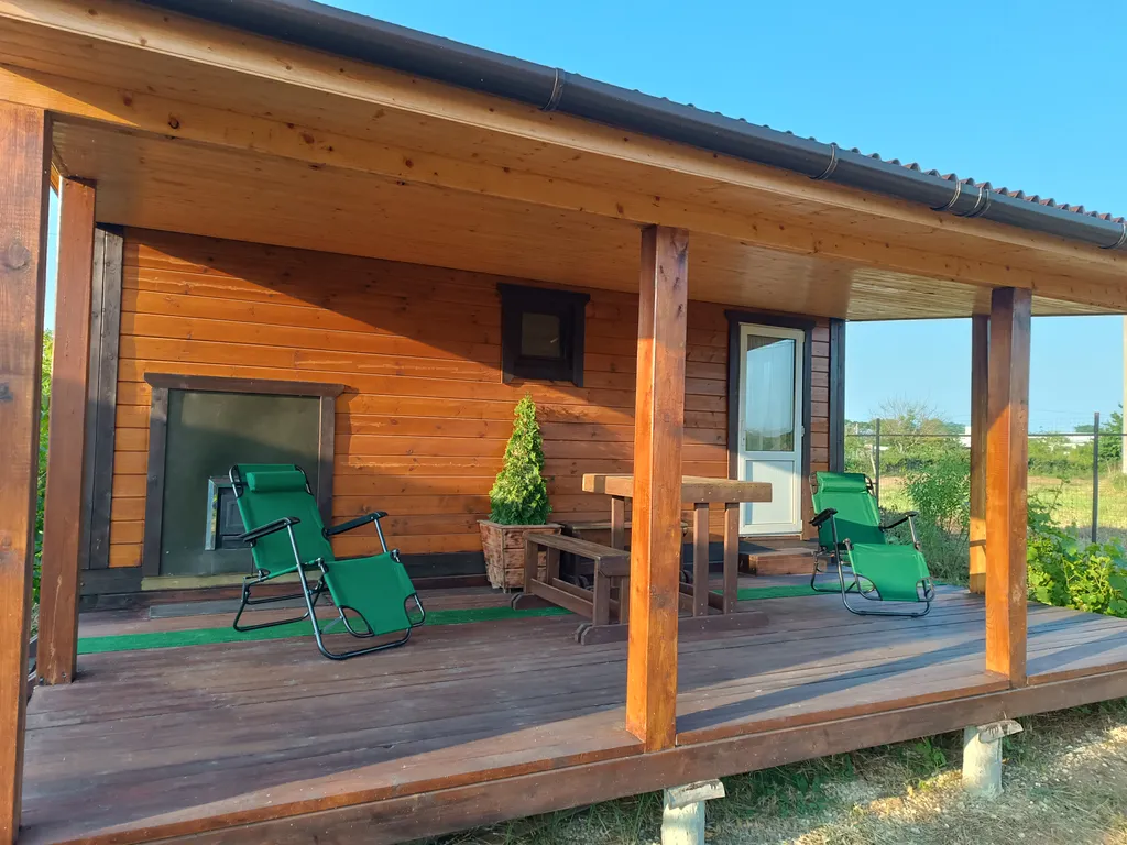 Коттедж Дом из бруса на участке 6 соток — Кучугуры