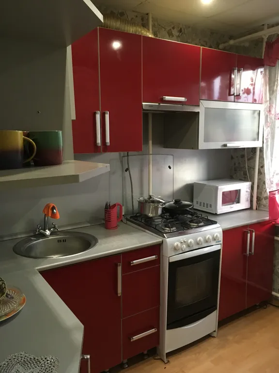 Квартира Уютная двухкомнатная квартира — Волхов