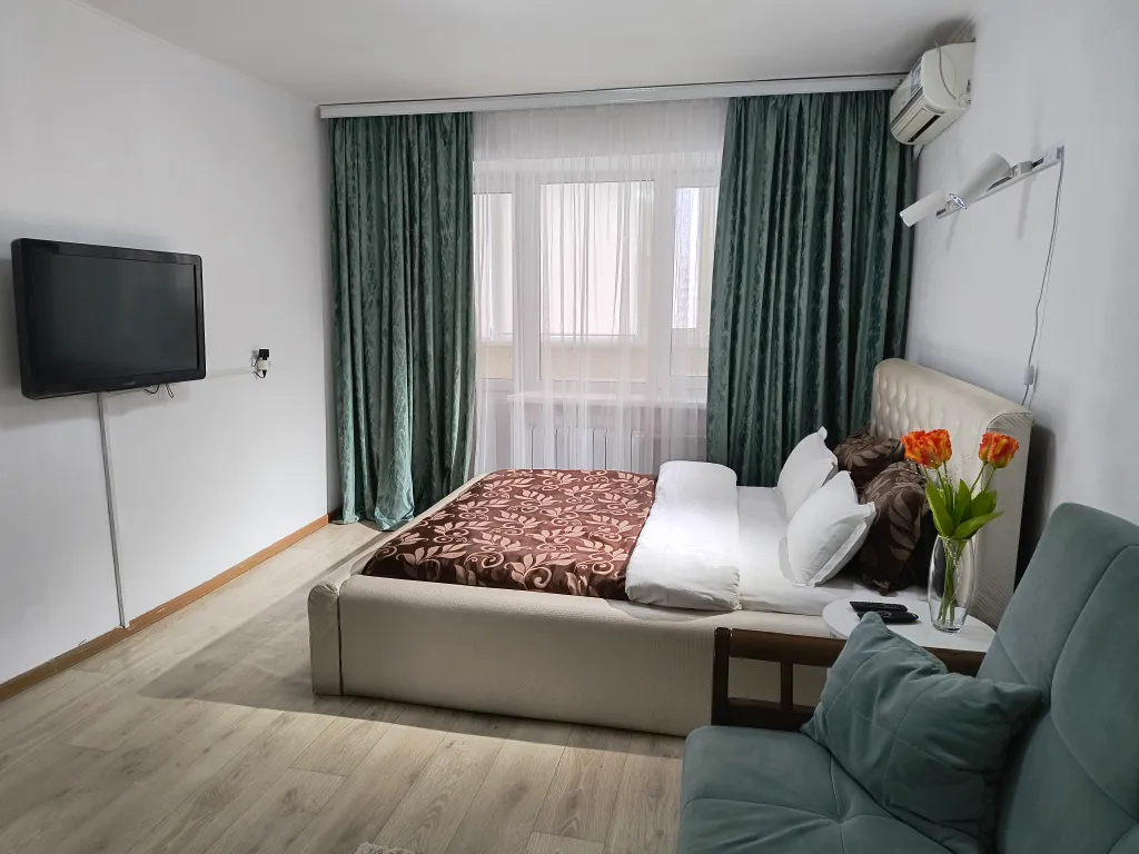 Apt у центрального стадиона