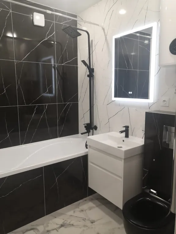 Студия в центре города, с видом на Китай