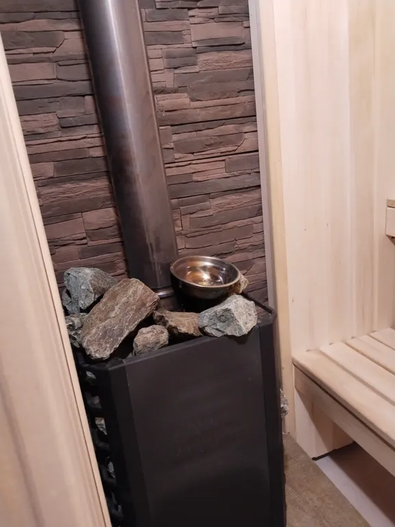 Загородный дом с баней и теплым бассейном