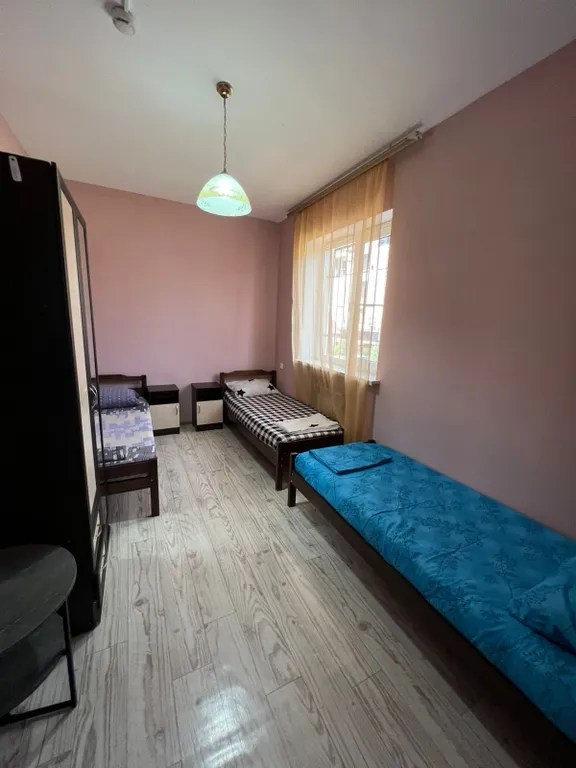Квартира Уютный трёхместный номер в центре Сириуса — аренда посуточно в Сочи