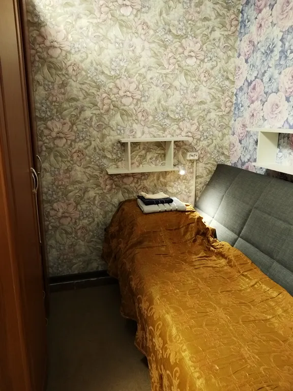 Квартира Семейная комната в спальном районе города — аренда посуточно в Кировск