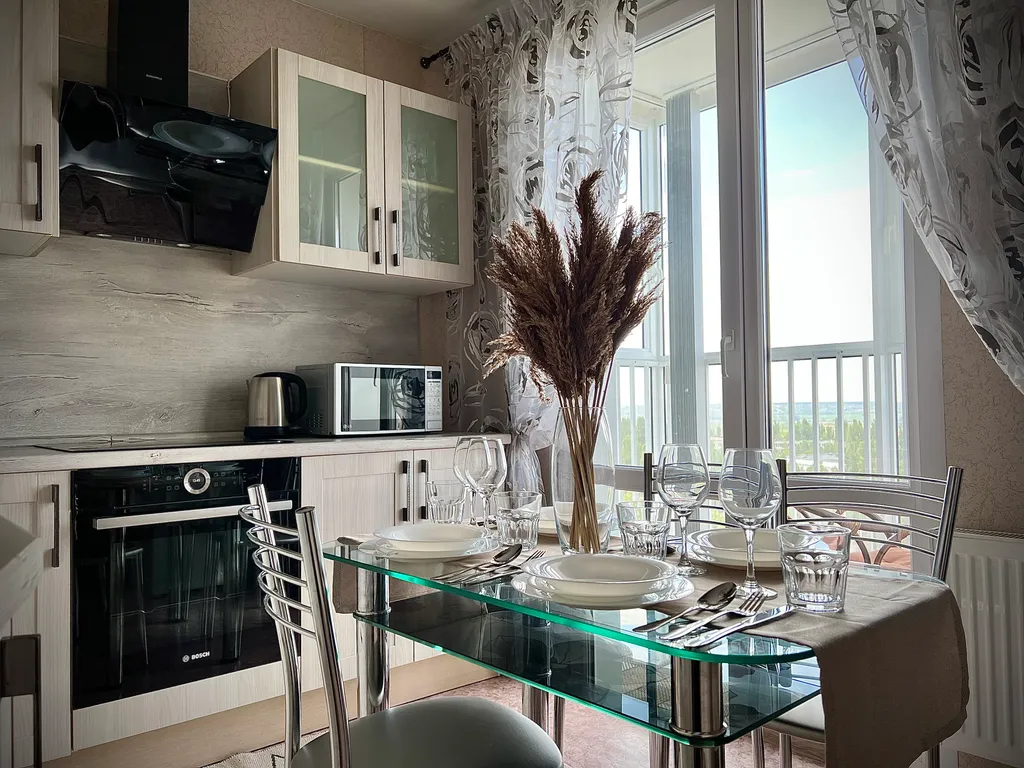 Видовая двухкомнатная квартира в тихом местечке