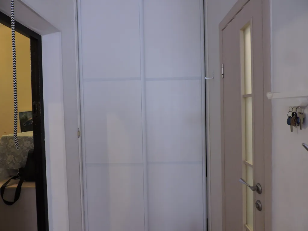 Просторная студия с панорамным видом на море