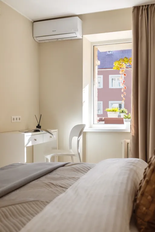 Квартира 3-комнатная квартира в историческом районe Амалиенау c балконом — Калининград