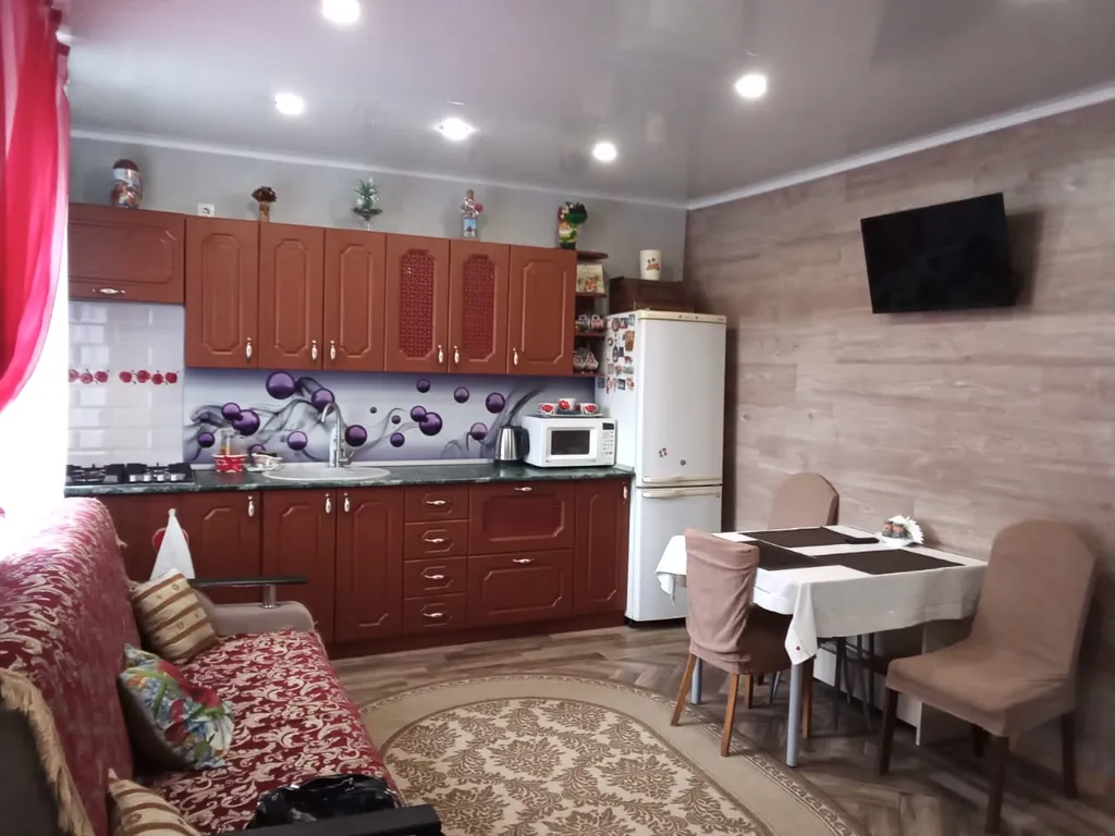 Коттедж Уютное жильё с отдельным двором в центре — аренда посуточно в Ейск