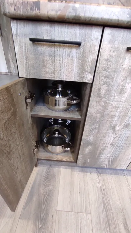 Современная светлая и уютная квартира