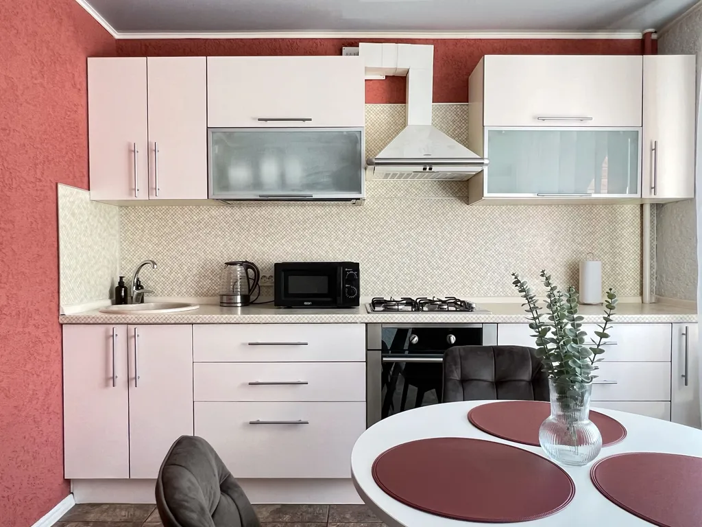 Квартира с лоджией рядом с центральным автовокзалом