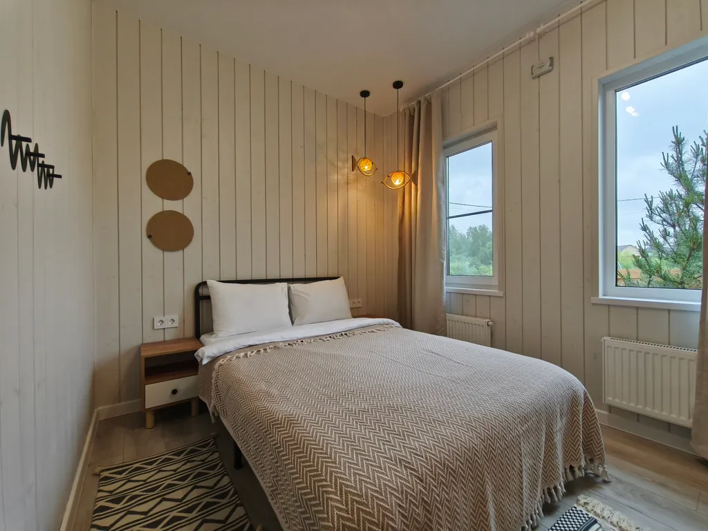 Skandi рыбка загородный дом у пруда в Подмосковье