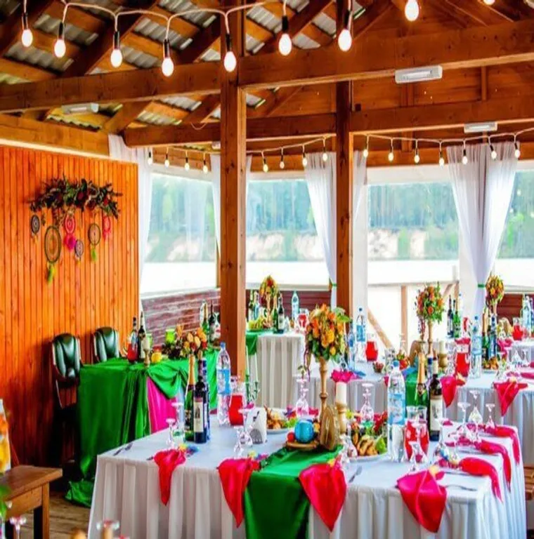 Бревенчатый дом 2 с видом на реку