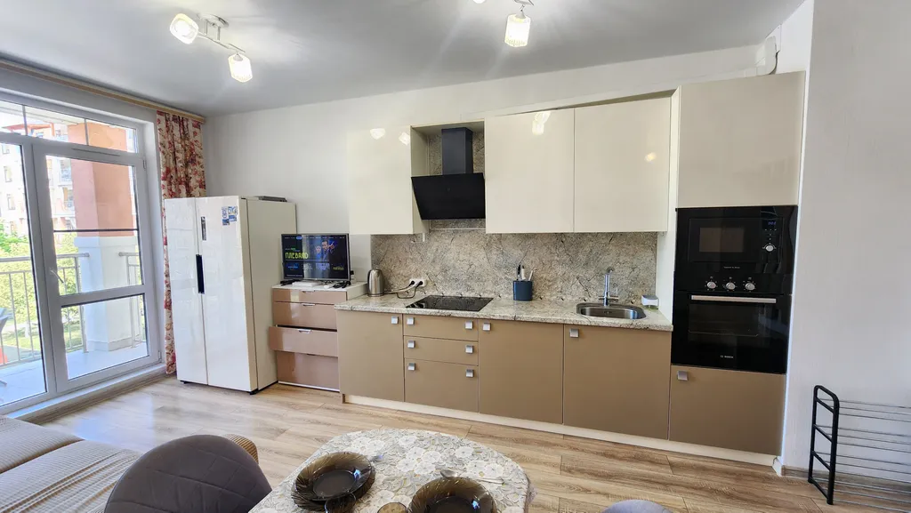 Уютная евротрешка с двумя балконами