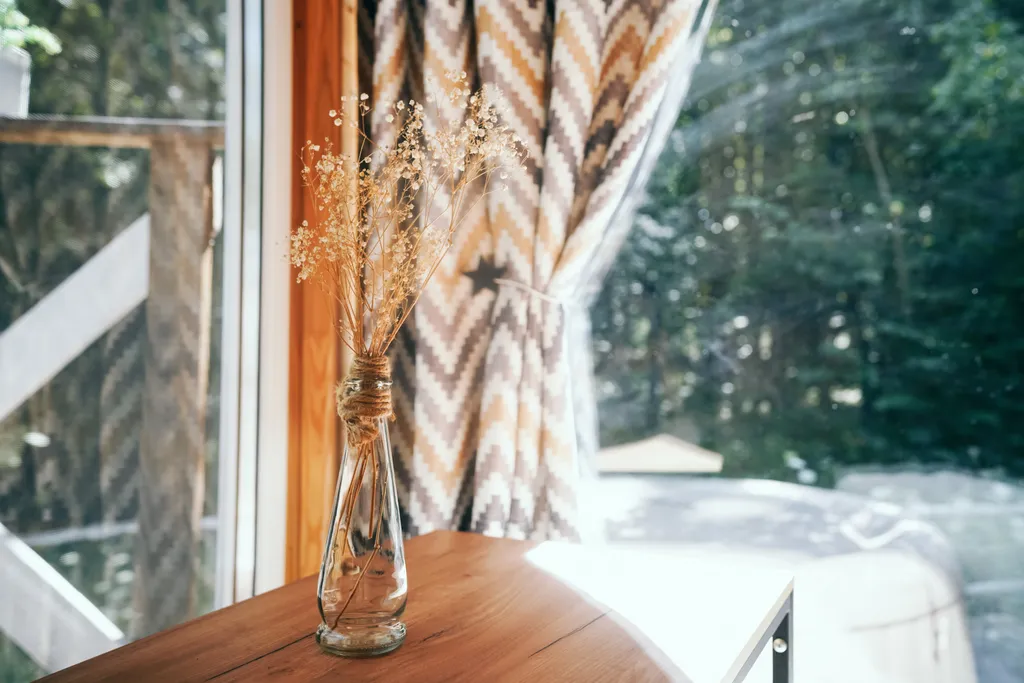 Уютный домик в лесу с террасой и беседкой